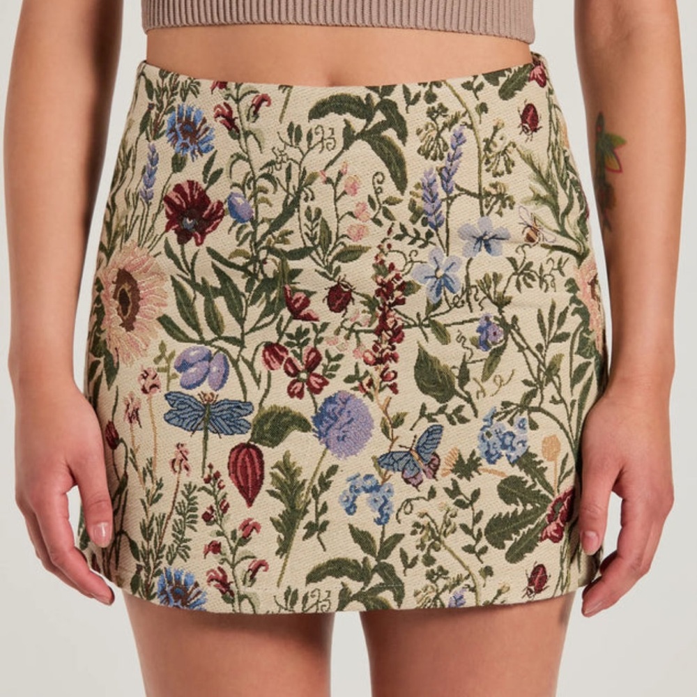 Tapestry Skirt NWT
